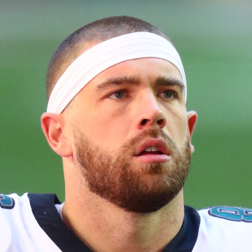 Zach Ertz: Stats, Injury News & Fantasy Projections